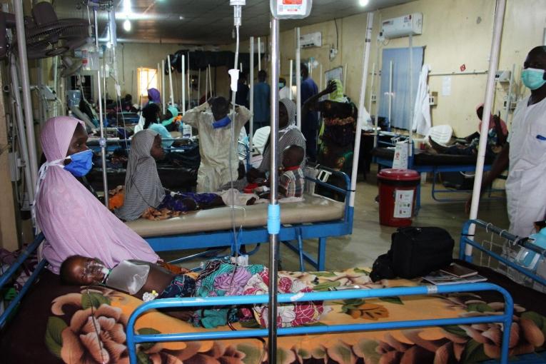 Vue générale du service où les enfants atteints de la forme sévère du paludisme sont pris en charge à l'hôpital pédiatrique de Gwange, à Maiduguri au Nigeria.
© Abdulkareem Yakubu/MSF