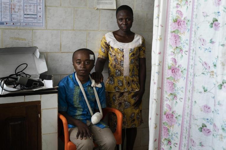 Félix, à l'hôpital de Bamenda.
 © Albert Masias/MSF