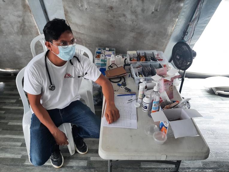 Helmer Charris travaille avec MSF depuis 11 ans, notamment comme médecin, puis en tant que coordinateur de projet.
 © MSF