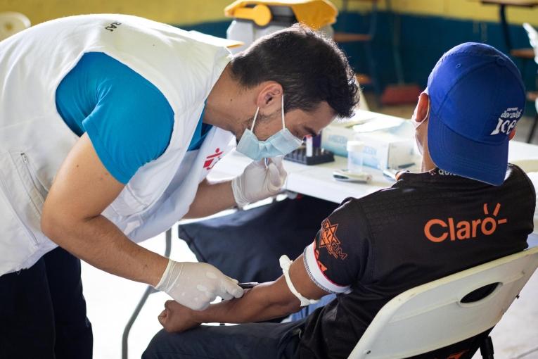 MSF propose un dépistage de la néphropathie endémique mésoaméricaine dans plusieurs municipalités du Guatemala, dont La Gomera. 2022.
 © MSF/Arlette Blanco