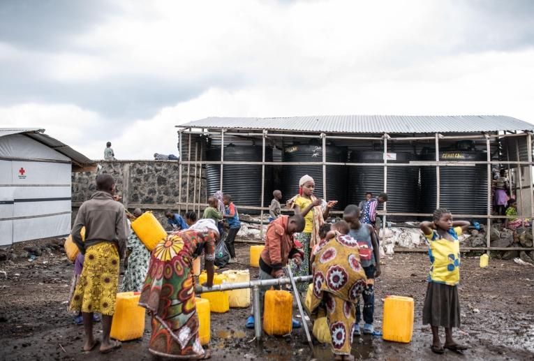 Un point d'eau à&nbsp;Kanyaruchinya. République démocratique du Congo. 2022.
 © Moses Sawasawa