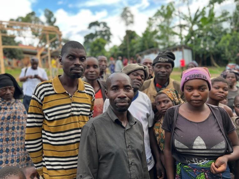 Des centaines de personnes déplacées se sont réfugiées dans une école de la ville de Minova dans le Sud-Kivu. 2023.
 © Igor Barbero/MSF