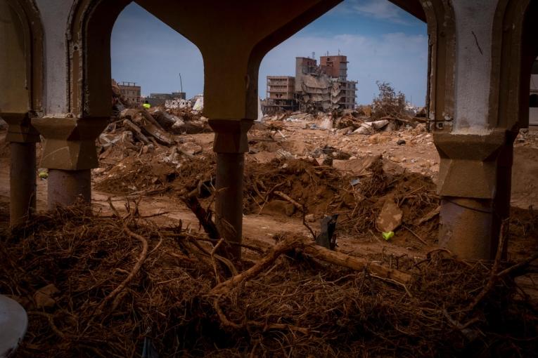 La ville de Derna a été ravagée par les inondations provoquées par la tempête Daniel dans la nuit du 10 au 11 septembre 2023. Quelque 4 300 personnes sont mortes et plus de 8 000 ont disparu.
Libye. Septembre 2023.
 © Ricardo Garcia Vilanova