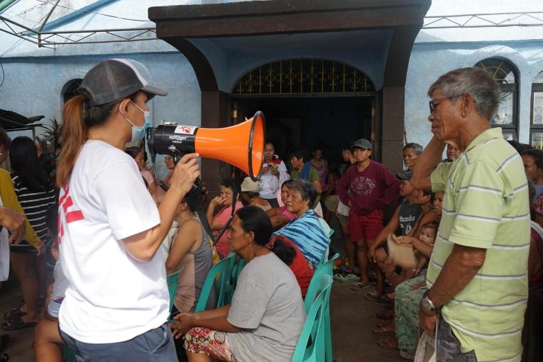 Une équipe MSF lors d'une clinique mobile dans la province de Camarines Sur. Novembre 2024.
© Regina Layug Rosero/MSF