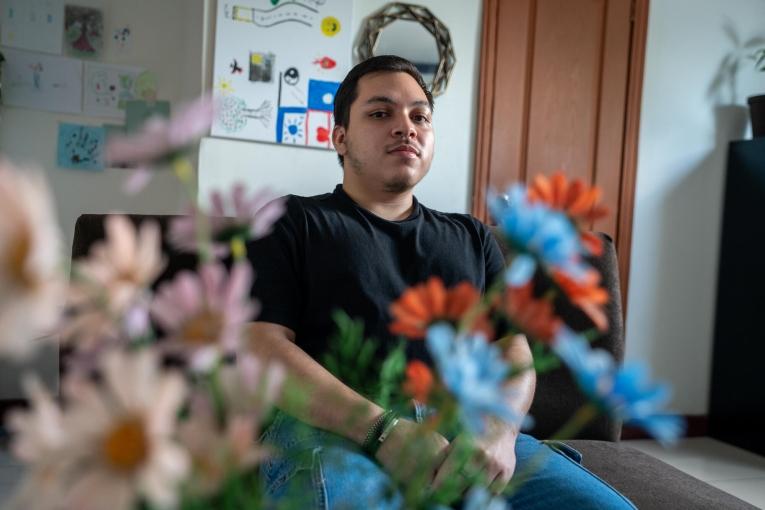 David, un patient de 20 ans qui bénéficie d’un suivi psychologique à la clinique de MSF.
 © Fritz Pinnow Kawas/MSF