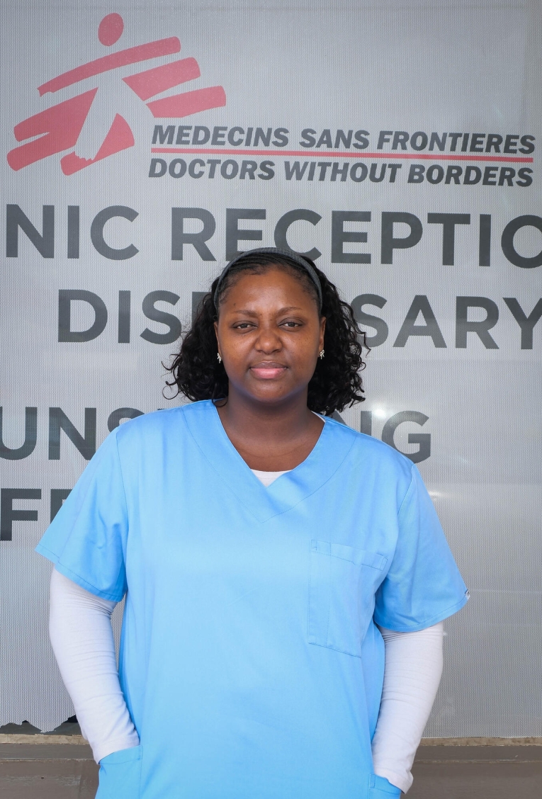 Le Dr Tandzile Nhlengetfwa, médecin généraliste et référente de Médecins Sans Frontières (MSF) pour les services de prise en charge des violences sexuelles au sein de la clinique.
 © Nelson Dube/MSF