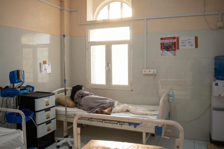 Patiente au sein de la maternité de Mocha, au Yémen.
 © Julie David de Lossy/MSF