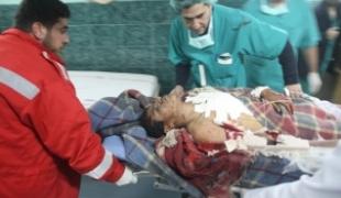 Gaza ville 4 janvier 2008. Arrivée des blessés à l'hôpital Al Shifa.