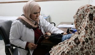 Consultation médicale dans le cadre du projet de MSF sur les maladies non transmissibles, gouvernorat d'Irbid, Jordanie.