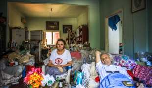 Hoda et son père chez eux