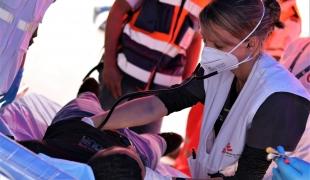 Lundi 10 mai, Médecins sans frontières (MSF) a commencé à soutenir le Croissant-Rouge palestinien (CRP) à Jérusalem pour évaluer et stabiliser des centaines de Palestiniens blessés par la police israélienne.