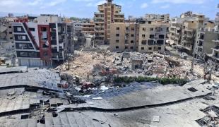 Vue des dégâts causés à l'hôpital Jabal Amel à la suite d'une frappe israélienne perpétrée le 1er juin à Sour (Tyr), dans le sud du Liban.