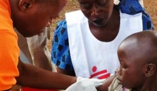 Campagne de vaccination contre la rougeole à Bria mars 2015