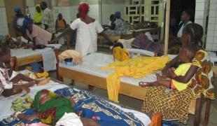 Urgences pédiatriques dans l'hôpital d'Abobo Sud