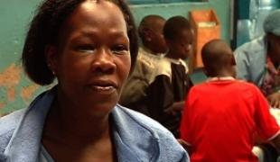 Benta est HIV positive. Lorsqu'elle a appris son statut elle a eu très peur pour son enfant.