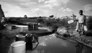 MSF répond à une épidémie de choléra à Harare au Zimbabwe. Le Ministère de la Santé a déclaré qu'il s'agissait de « la plus importante épidémie de choléra jamais enregistrée dans la capitale ».
