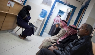 MSF a lancé un projet de prise en charge des maladies non transmissibles en décembre 2014 dans deux cliniques situées dans le nord du gouvernorat jordanien d'Irbid près de la frontière syrienne.