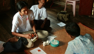 À Dawei où vivent de nombreux travailleurs migrants MSF dirige une clinique de traitement du VIH/sida.