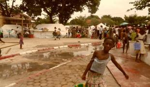 MSF COngo Brazzaville  camps déplacés par explosion mars 2012