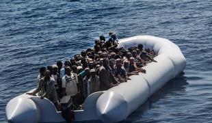 Un sauvetage mené par le Dignity I le 20 juillet 2015.