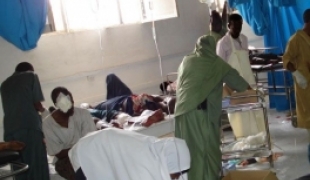 La salle d\'urgence de l\'hôpital de Daynile à Mogadiscio en Somalie  23 septembre 2010