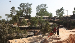 Le camp de fortune de Kutupalong, au Bangladesh, pays dans lequel plus de 668 000 Rohingya ont trouvé refuge depuis août 2017.