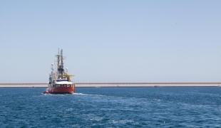 Aquarius leaves Valencia to SAR