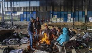 Bosnie : quelles conditions de vie pour les migrants bloqués à la frontière croate?