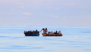 Les équipes MSF travaillaient à bord de l'Ocean Viking, navire de recherche et de sauvetage affrété en partenariat avec SOS MEDITERRANEE.