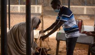 Un enfant lors d'une consultation à Dagahaley, sur le site de Dadaab. Kenya. 2021.