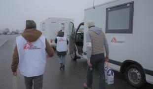 Une clinique mobile MSF en route vers l'Ukraine pour appporter un soutien aux personnes qui fuient vers la Pologne. 9 mars 2022.