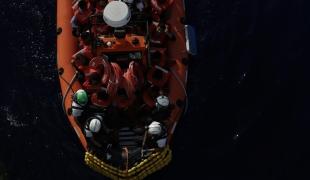 Quelques heures après le second sauvetage de la rotation 14, un bateau en bois avec 76 personnes a été secouru par le Geo Barents avec succès. 