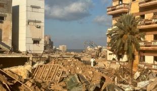 Vue de Derna après les inondations qui ont touché la ville la nuit du 10 au 11 septembre 2023.