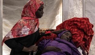 A l'hôpital de Méché dans l'est du Tchad, monté par les équipes MSF pour soigner les réfugiés soudanais du Darfour qui fuient la guerre. 