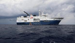 Une vue du navire de sauvetage MSF de Geo Barents lors de sa 66e rotation en mer Méditerranée.