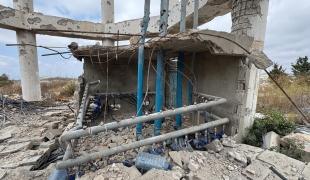 L'installation hydraulique située sous le réservoir du village de Yater, au Sud-Liban endommagée par une attaque israélienne.