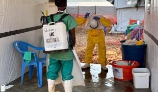 RDC : l’épidémie d'Ebola ne recule pas, elle se déplace, alerte MSF 