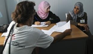 consultation menée par un psychologue MSF à Misrata