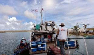 MSF réalise des cliniques mobiles sur cinq îlots au sud de Guiuan.