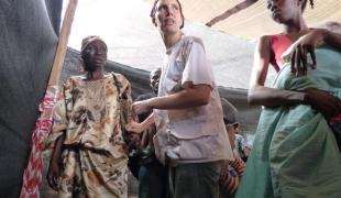 Dispensaire MSF aéroport de Bangui décembre 2013