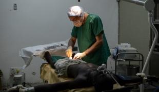 Bloc chirurgical hôpital communautaire Bangui  Février 2014