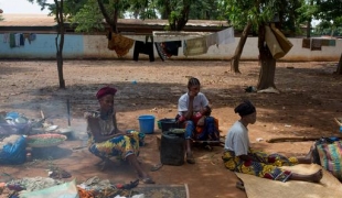 Femmes déplacées par les dernières violences Bangui fin septembre 2015 William Daniels/Panos Picture