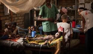 Centre de traitement rougeole de l'hôpital général de référence de Mulongo Katanga RDC. Septembre 2015.