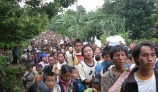 Depuis la fin d'année 2008 chaque mois on estime à 200 le nombre de personnes rapatriées au Laos.