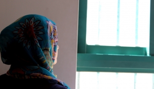 Nora Abdullah originaire de Gaza a été blessée lors de l'offensive israélienne « Bordure protectrice » en 2014.