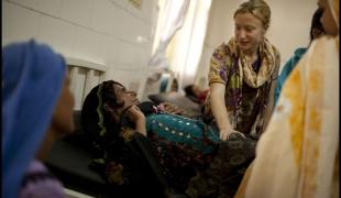 Fin 2009 MSF a initié un programme de soins materno infantiles au sein de l’hôpital de référence du district de Dera Murad Jamali au Balouchistan [nid:332201]