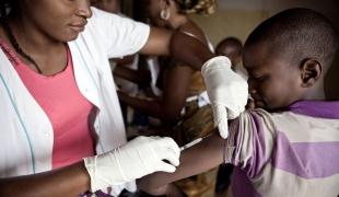 Vaccination contre la rougeole organisée par MSF à Lubumbashi en République démocratique du Congo  Février 2011