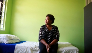 Poppy Makgobatlou été victime d'abus de la part de son mari a été prise en charge par MSF dans un "centre de santé Kgomotso".