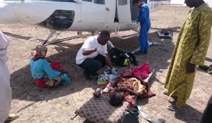 Mohammed coordinateur médical évacue les blessés après le bombardement.