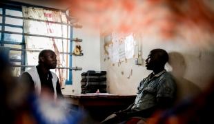 Consultation de santé mentale à l'hôpital MSF de Mweso, en RDC. Septembre 2017